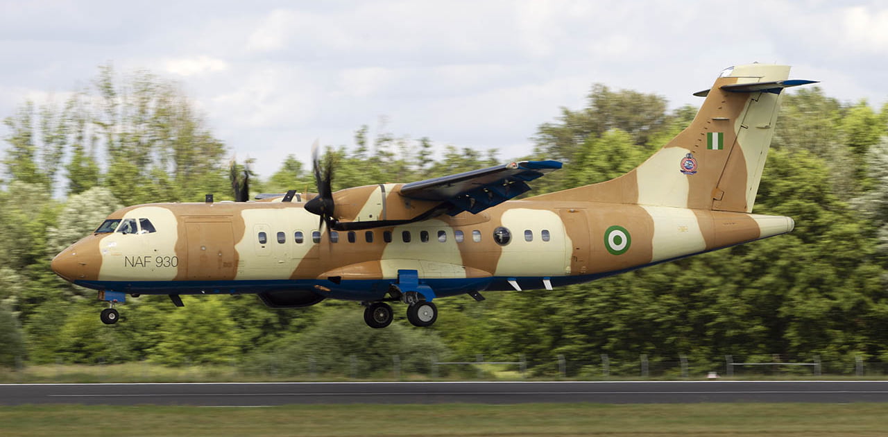 ATR72 landing.