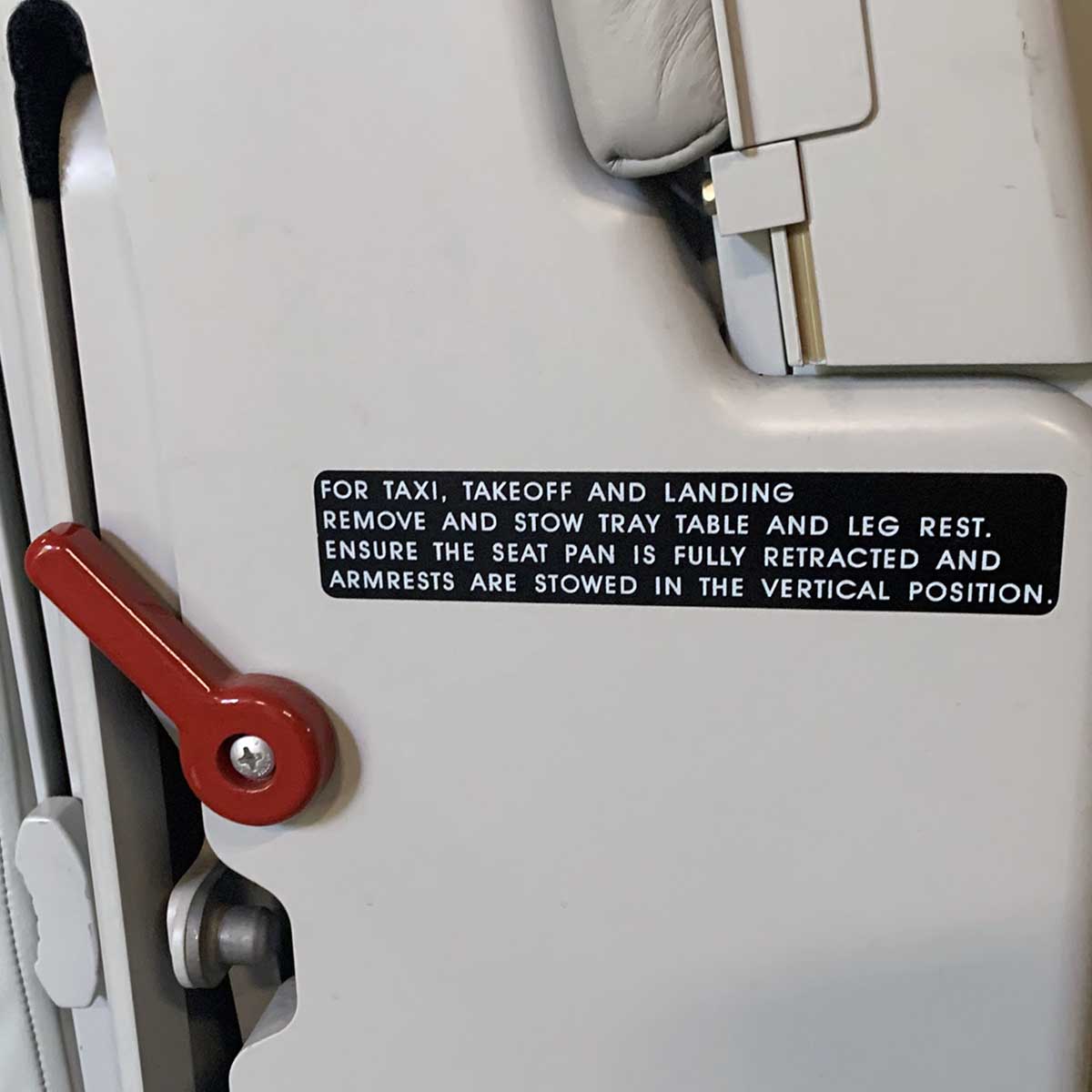 Instruction on Goodyear high comfort cabin attendant seat of Brussels Airlines Airbus A330.
