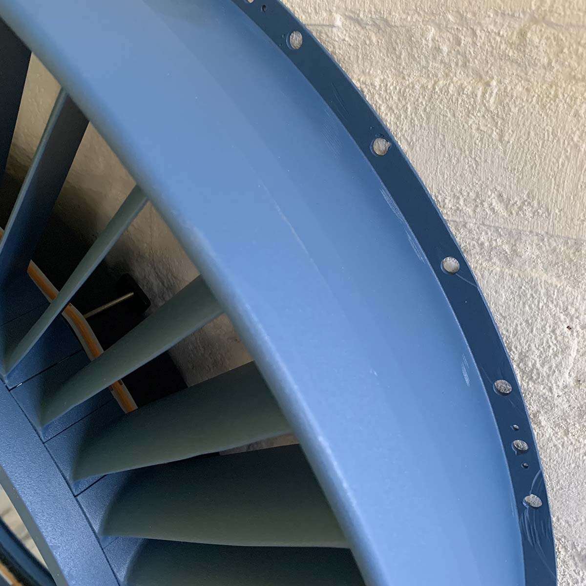 Photo showing the side of a Pratt & Whitney JT8D stator mirror.